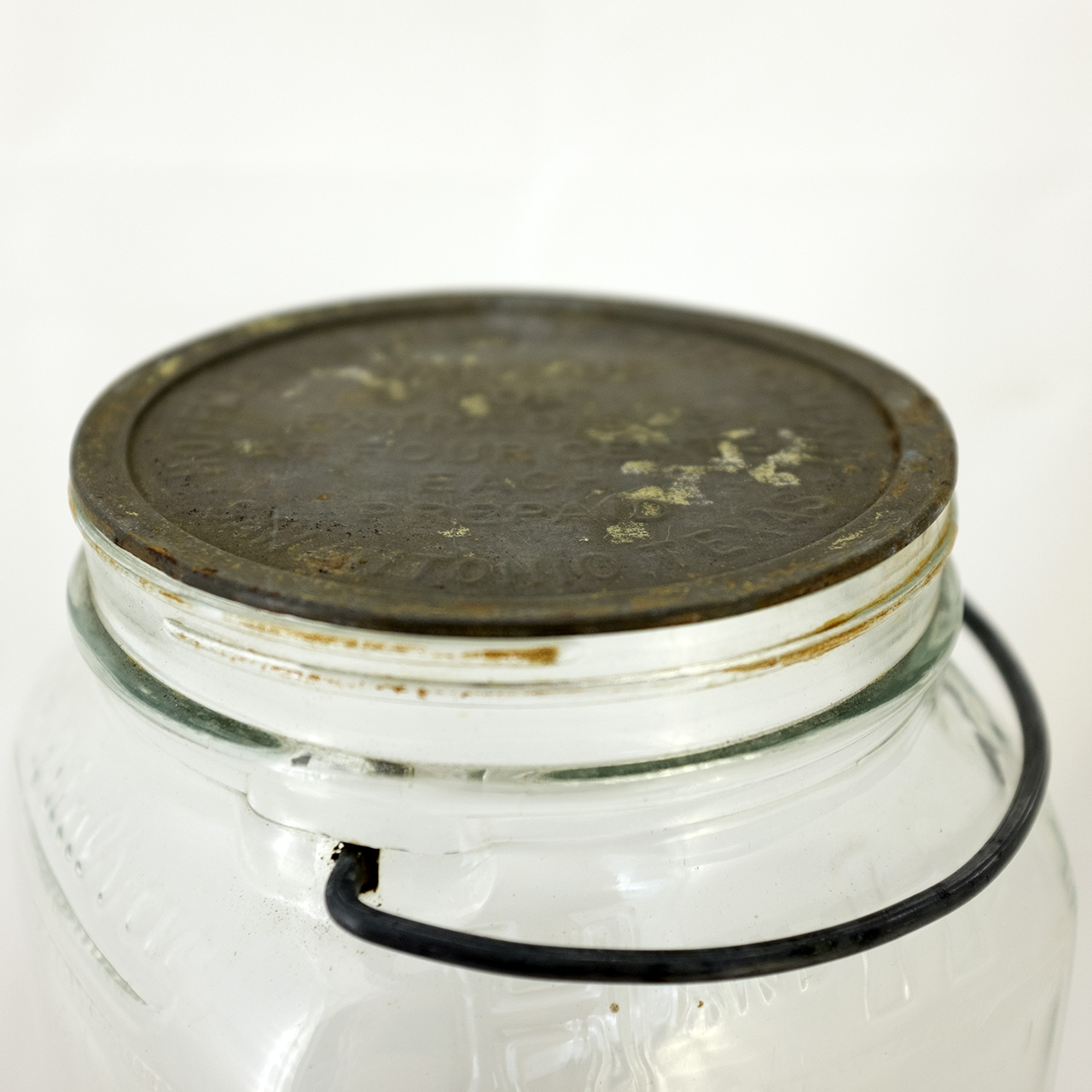 H and H Large Crystalvac Jar Disc Revealed H and H Large Crystalvac Jar Disc Revealed