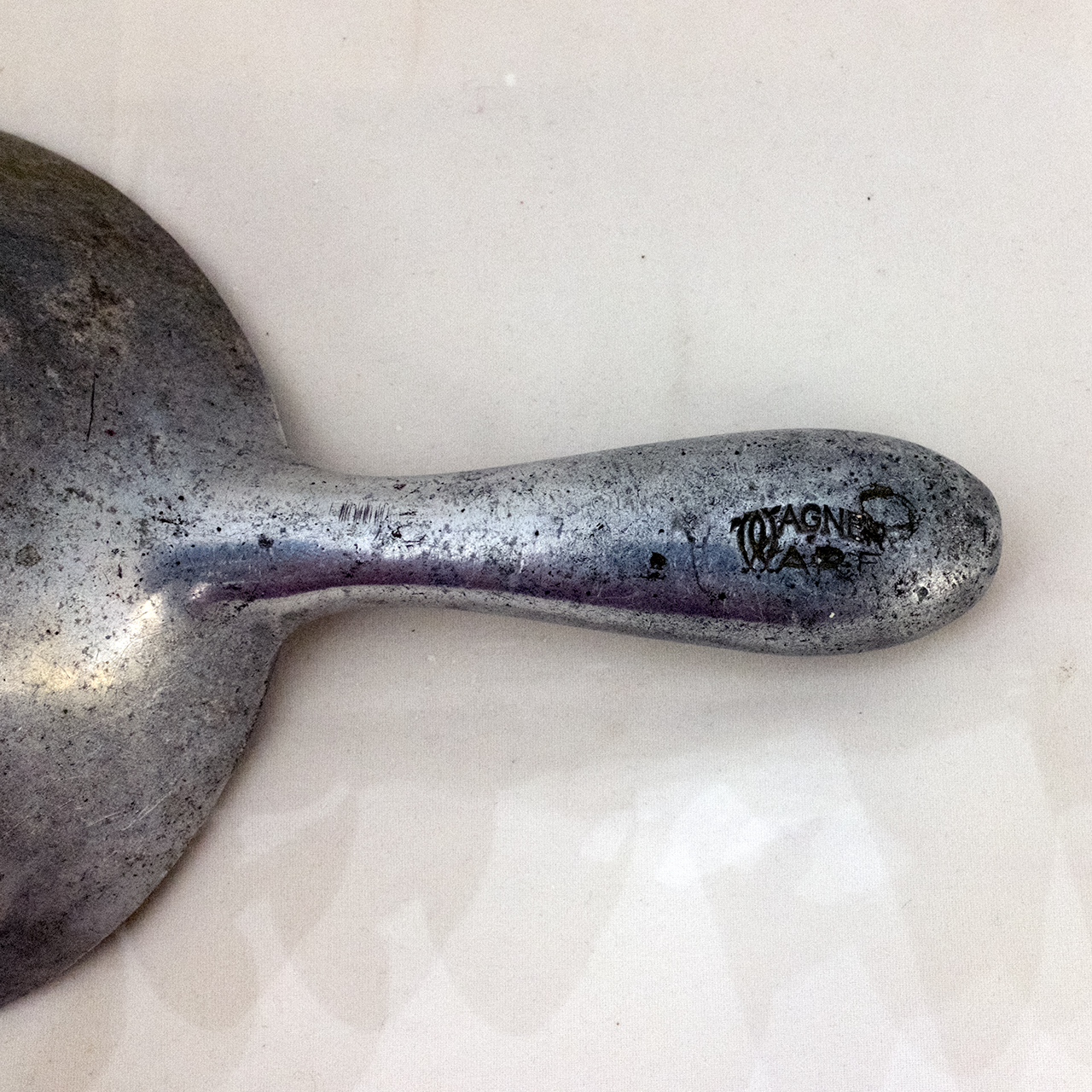Wagner Scoop No. 4 Wagner Scoop No. 4 - Handle bottom